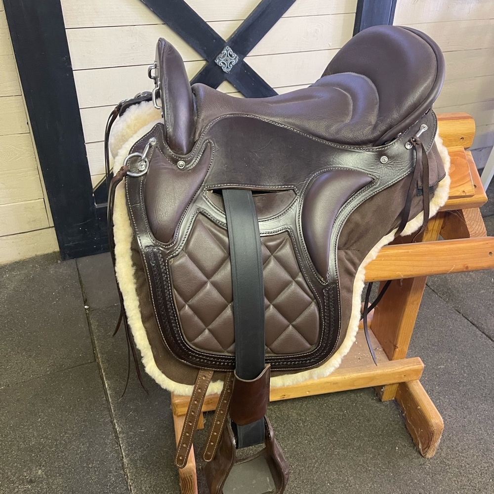 Ortho flex custom cross country saddle details minor scuffs